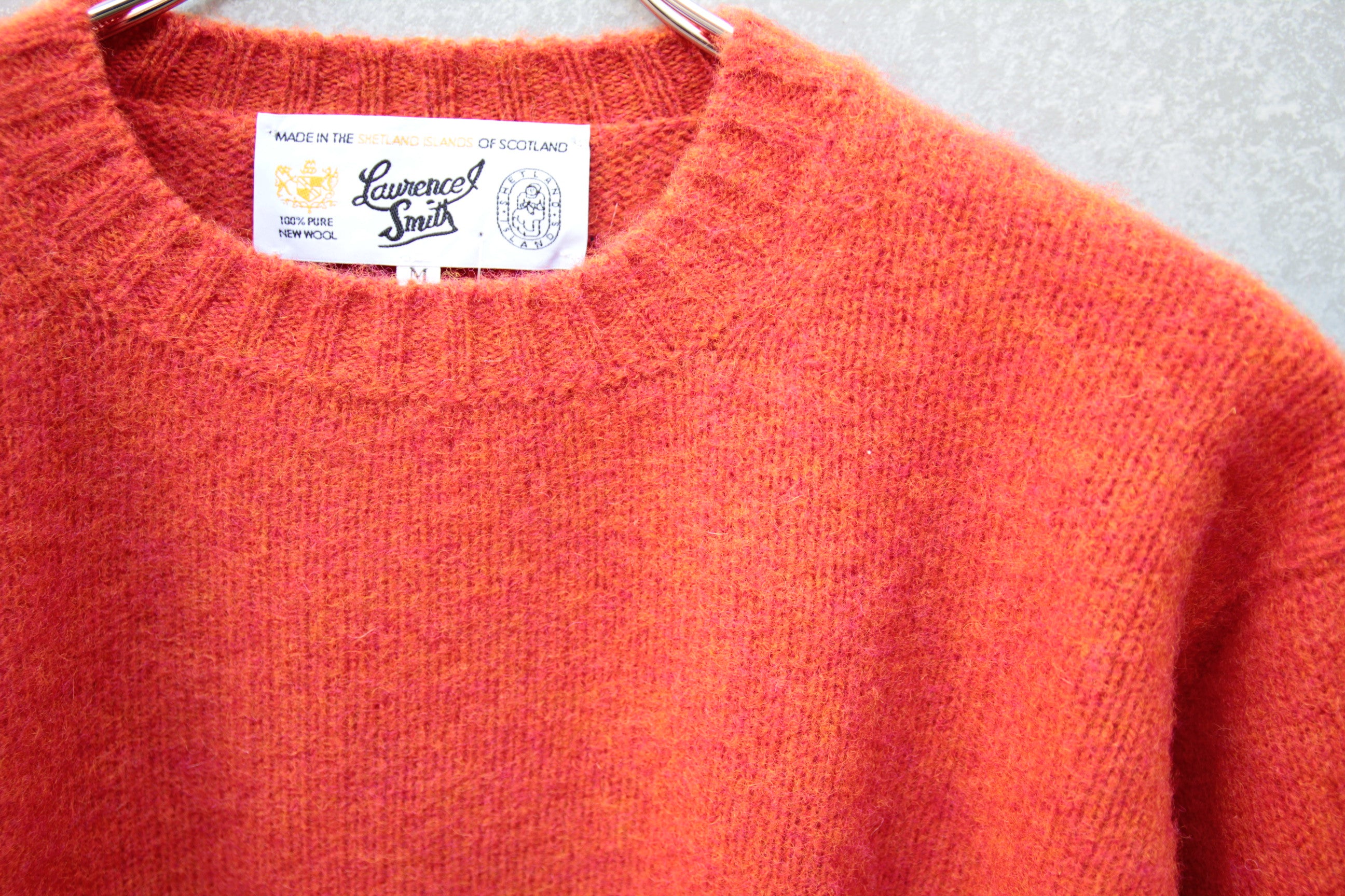 SIDE SEAM CREWNWCK LS SWEATER ~LAURENCE J SMITH~